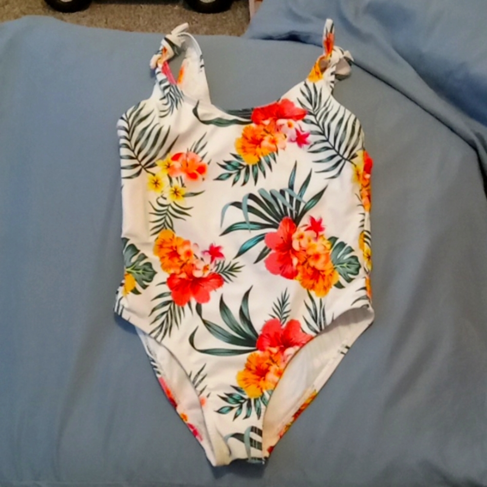 Tropical, girls, bathing suit